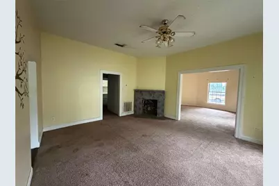 215 Heath Street, Cleburne, TX 76031 - Photo 8
