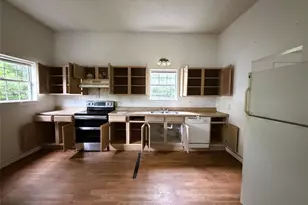 215 Heath St, Cleburne, TX 76031 - Photo 10
