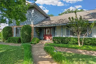 10011 Lost Oak Ridge Dr, Woodway, TX 76712 - Photo 4