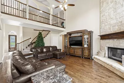 412 Shadow Creek Drive, DeSoto, TX 75115 - Photo 4