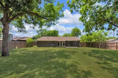 821 Lovers Lane, Grapevine, TX 76051 - Photo 20