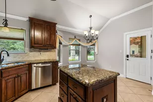 6049 Wildwood Dr, Whitney, TX 76692 - Photo 10