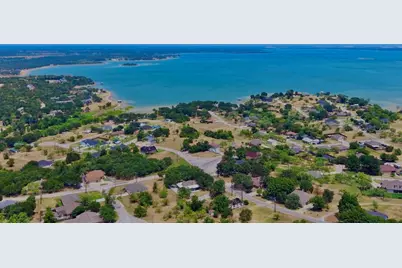 502 Palmetto Court, Runaway Bay, TX 76426 - Photo 32