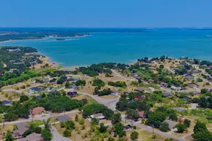 502 Palmetto Ct, Runaway Bay, TX 76426 - Photo 32