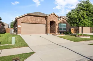 11312 Gold Canyon Dr, Fort Worth, TX 76052 - Photo 2