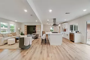 729 Town Creek Dr, Dallas, TX 75232 - Photo 8