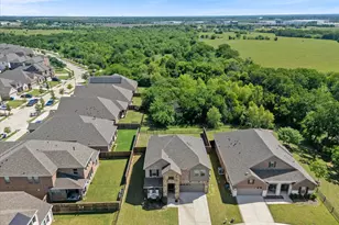 7504 Larson Ln, Rowlett, TX 75089 - Photo 2