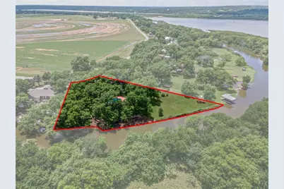 1820 Long Creek Court, Granbury, TX 76049 - Photo 4