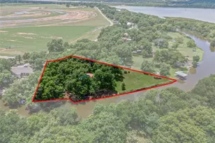 1820 Long Creek Ct, Granbury, TX 76049 - Photo 4