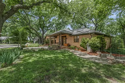 1820 Long Creek Court, Granbury, TX 76049 - Photo 28