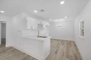 4740 Shackleford St, Fort Worth, TX 76119 - Photo 8