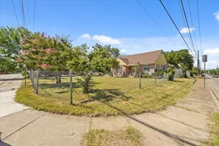 7225 Mohawk Dr, Dallas, TX 75235 - Photo 16