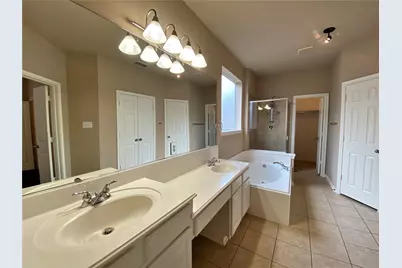 7701 Mapleridge Drive, Plano, TX 75024 - Photo 16