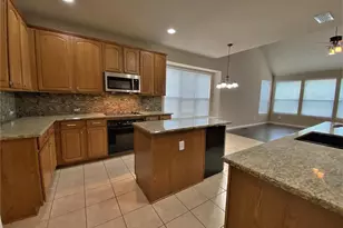 7701 Mapleridge Dr, Plano, TX 75024 - Photo 12