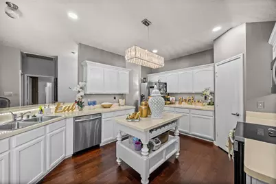 1707 W Venus Drive, Lancaster, TX 75134 - Photo 10