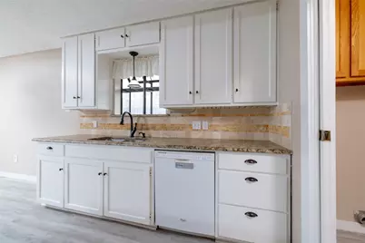 937 Springhill Drive, Burleson, TX 76028 - Photo 18