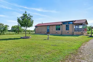2401 Lamkin Rd, Mineral Wells, TX 76067 - Photo 2