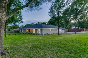 1210 Oakwood Trail, Southlake, TX 76092 - Photo 4