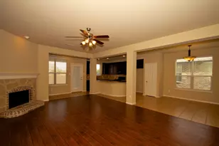 404 Hummingbird Dr, Little Elm, TX 75068 - Photo 8