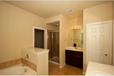 404 Hummingbird Drive, Little Elm, TX 75068 - Photo 14