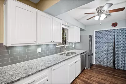 28 Coffee Tavern Road, Bedford, TX 76022 - Photo 8