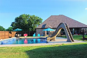 2601 NE 23rd St, Mineral Wells, TX 76067 - Photo 4