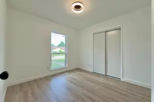 1905 Edna Smith Dr, Garland, TX 75040 - Photo 16