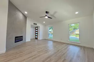 1905 Edna Smith Dr, Garland, TX 75040 - Photo 4