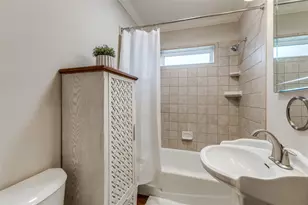 6435 Sondra Dr, Dallas, TX 75214 - Photo 20