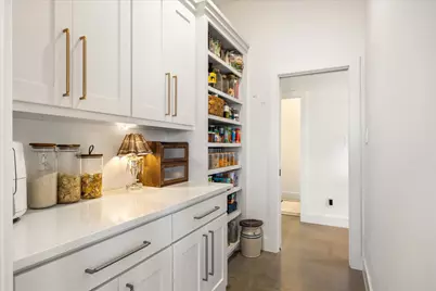 2208 Summerlin Court, Granbury, TX 76048 - Photo 14