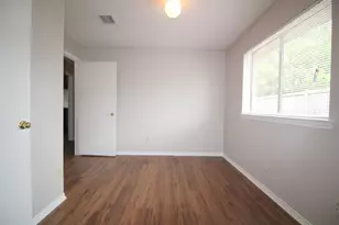 12027 Leisure Way, Dallas, TX 75243 - Photo 22
