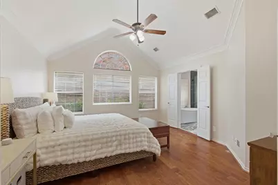 8644 Forest Glen Drive, Irving, TX 75063 - Photo 24