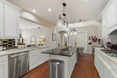 8644 Forest Glen Drive, Irving, TX 75063 - Photo 20