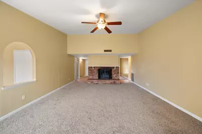 7247 Long Canyon Trail, Dallas, TX 75249 - Photo 6
