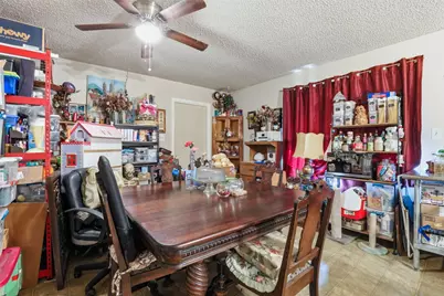 606 E Barton Street, Granbury, TX 76048 - Photo 8