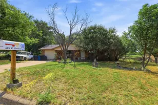 606 E Barton St, Granbury, TX 76048 - Photo 28