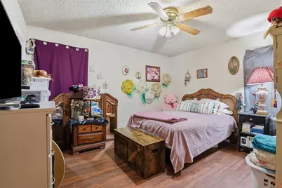 606 E Barton Street, Granbury, TX 76048 - Photo 22