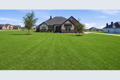 401 Venadito Drive, Godley, TX 76044 - Photo 2
