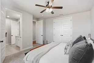 401 Venadito Dr, Godley, TX 76044 - Photo 30