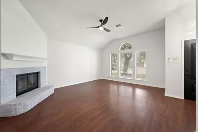 1627 Wintercrest Road, Grand Prairie, TX 75052 - Photo 6