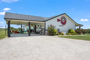 965 Co Rd 223, Stephenville, TX 76401 - Photo 32