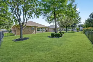 9605 Rosewood Dr, Denton, TX 76207 - Photo 24