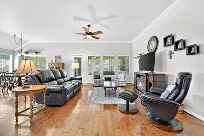 9605 Rosewood Drive, Denton, TX 76207 - Photo 6