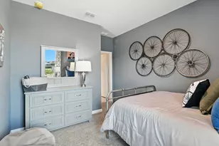 109 Tyler St, Grandview, TX 76050 - Photo 28