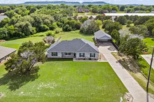 4000 Goliad Dr, Granbury, TX 76048 - Photo 1