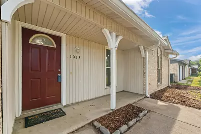 1013 Waverly Drive, Arlington, TX 76015 - Photo 4
