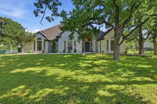 109 Rooster Cogburn Ct, Weatherford, TX 76088 - Photo 2