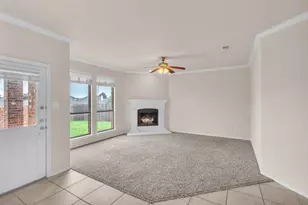 1602 Deer Crossing Dr, Arlington, TX 76002 - Photo 14