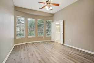 221 S Village Dr, McKinney, TX 75072 - Photo 12