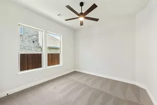 402 Laurel Ln, Glenn Heights, TX 75154 - Photo 6